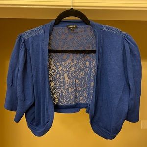Torrid knit shrug size 2 with lace back ♥️